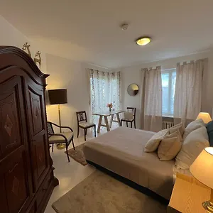 Privatunterkunft 15 Qm Mit Gemeinschaftsbad