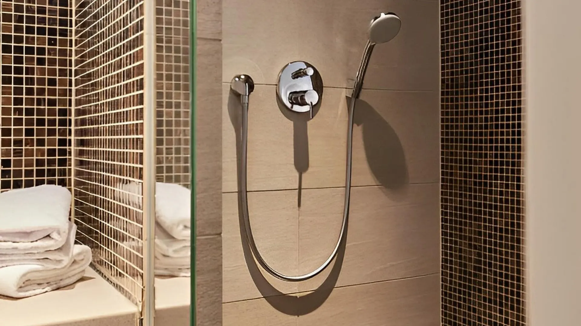 Hotel Cocoon Stachus Mnichov 3*,